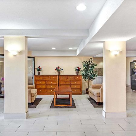 Monte Carlo Inn Houston Exterior photo