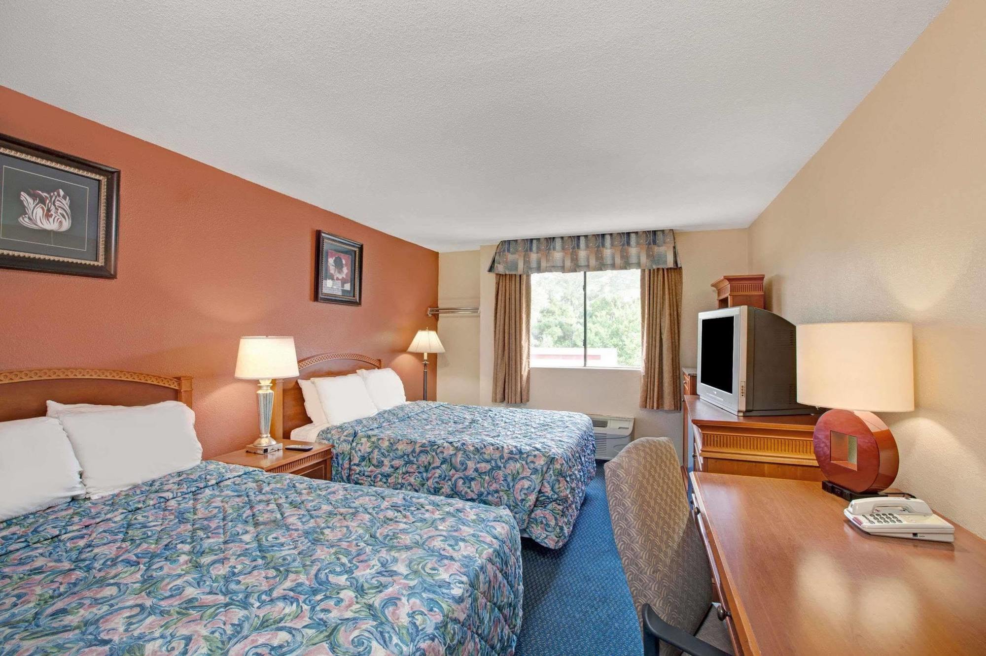 Monte Carlo Inn Houston Exterior photo
