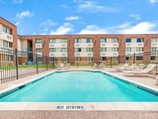 Monte Carlo Inn Houston Exterior photo